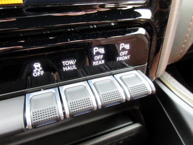 2023 RAM 1500 Longhorn Crew Cab SWB 4WD