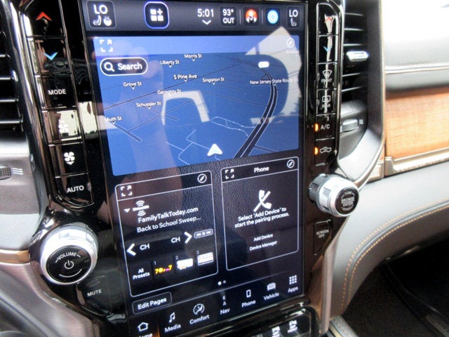 2023 RAM 1500 Longhorn Crew Cab SWB 4WD