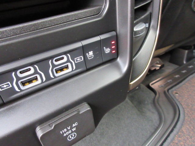 2023 RAM 1500 Longhorn Crew Cab SWB 4WD