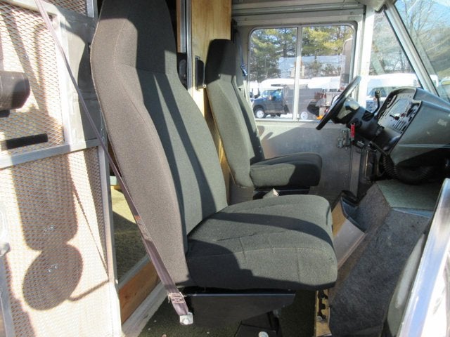 2011 Ford Econoline Commercial Chassis E350, 14 FOOT STEP VAN, 94K MILES