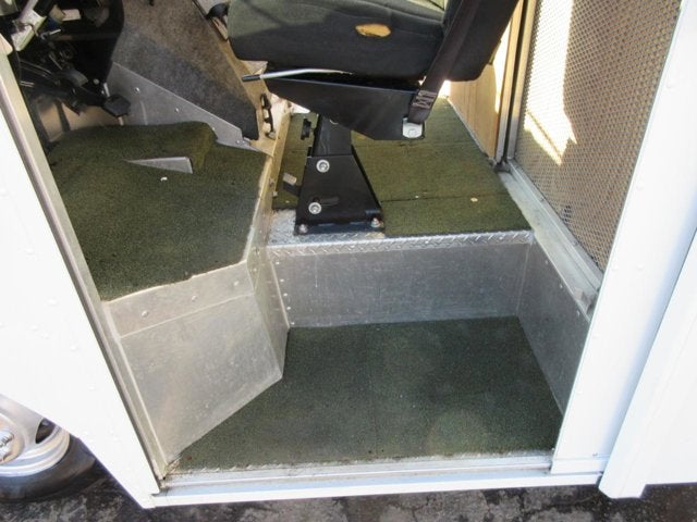 2011 Ford Econoline Commercial Chassis E350, 14 FOOT STEP VAN, 94K MILES