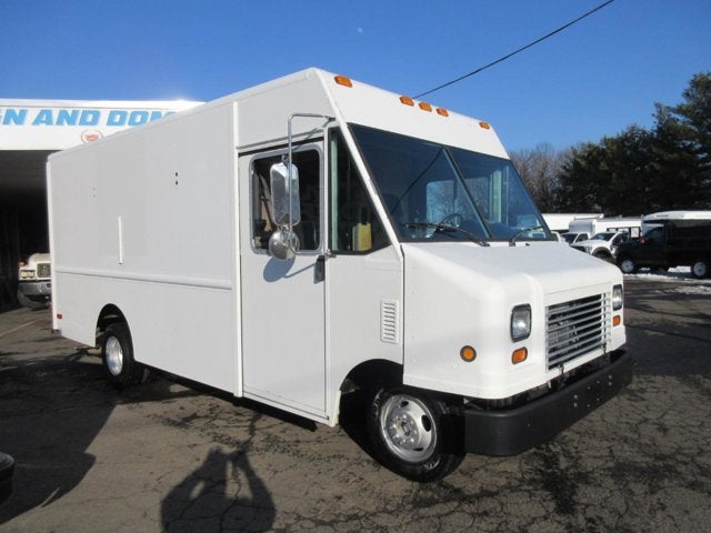 2011 Ford Econoline Commercial Chassis E350, 14 FOOT STEP VAN, 94K MILES