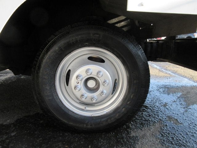 2011 Ford Econoline Commercial Chassis E350, 14 FOOT STEP VAN, 94K MILES