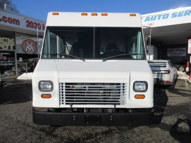 2011 Ford Econoline Commercial Chassis E350, 14 FOOT STEP VAN, 94K MILES