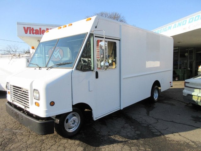 2011 Ford Econoline Commercial Chassis E350, 14 FOOT STEP VAN, 94K MILES