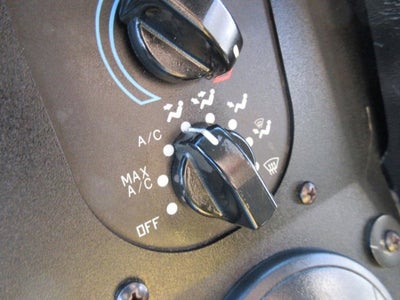 2011 Ford Econoline Commercial Chassis E350, 14 FOOT STEP VAN, 94K MILES