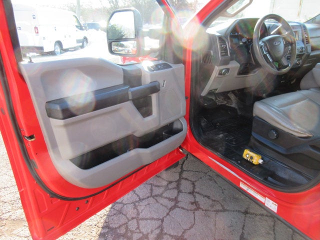 2017 Ford Super Duty F-550 DRW Crew Cab 2WD, 11 FOOT MASON DUMP