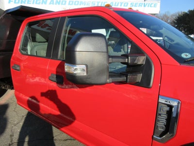 2017 Ford Super Duty F-550 DRW Crew Cab 2WD, 11 FOOT MASON DUMP