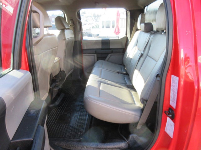 2017 Ford Super Duty F-550 DRW Crew Cab 2WD, 11 FOOT MASON DUMP