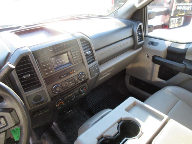 2017 Ford Super Duty F-550 DRW Crew Cab 2WD, 11 FOOT MASON DUMP