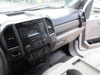 2019 Ford F-550 CREW, LANDSCAPE DUMP, 4X4 XL