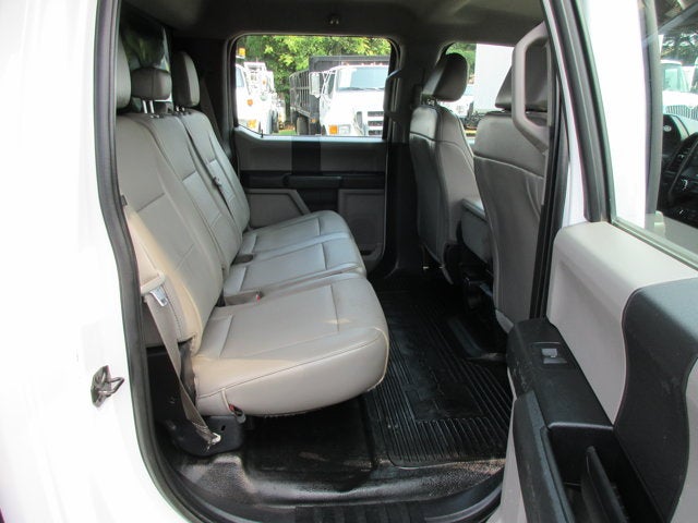 2019 Ford F-550 CREW, LANDSCAPE DUMP, 4X4 XL