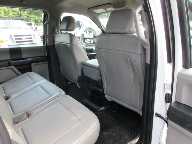 2019 Ford F-550 CREW, LANDSCAPE DUMP, 4X4 XL