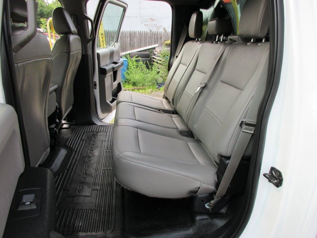 2019 Ford F-550 CREW, LANDSCAPE DUMP, 4X4 XL