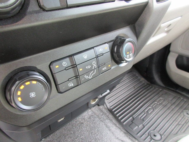 2021 Ford F-550, EXT CAB 4X4 GAS DUMP TRUCK XL