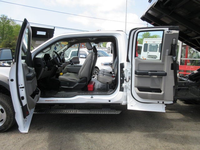 2022 Ford F550 SUPER CAB DUMP TRUCK, SNOW PLOW XL