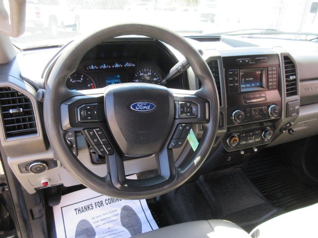 2019 Ford Super Duty F-550 DUMP TRUCK XL