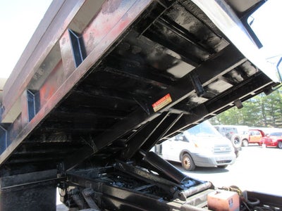 2019 Ford Super Duty F-550 DUMP TRUCK XL