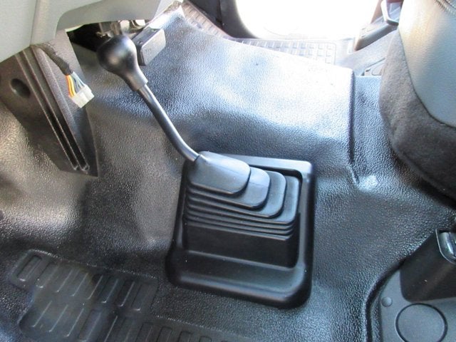 2015 Ford Super Duty F-250 SRW UTILITY TRUCK 4X4