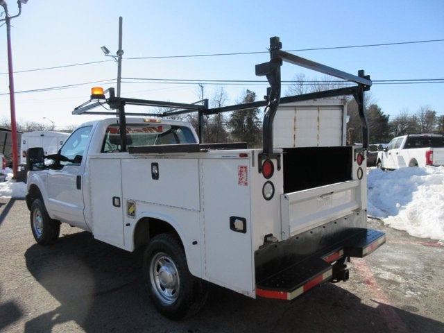 2015 Ford Super Duty F-250 SRW UTILITY TRUCK 4X4