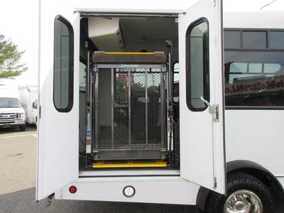 2019 Ford E-350, 9 PASSENGER HANDICAP BUS E-350 SRW 138" WB