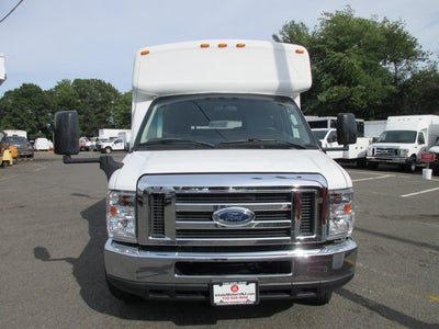 2019 Ford E-350, 9 PASSENGER HANDICAP BUS E-350 SRW 138" WB