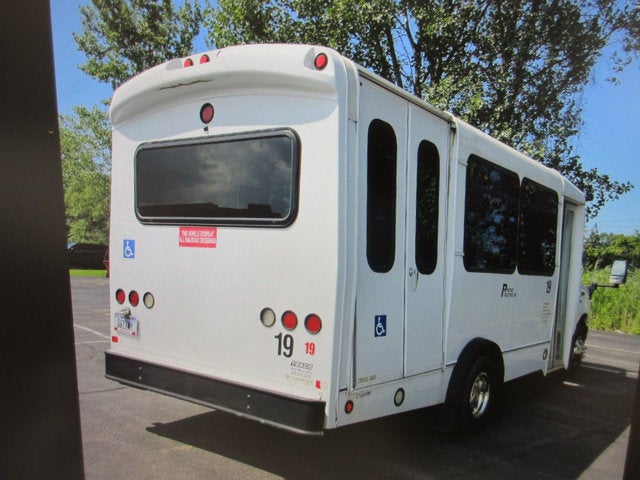 2019 Ford E-350, 9 PASSENGER HANDICAP BUS E-350 SRW 138" WB