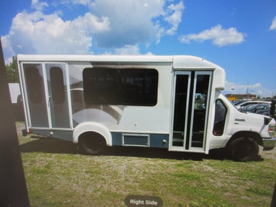 2015 Ford E350, 10 PASS, HANDICAP BUS E-350 Super Duty 138" DRW