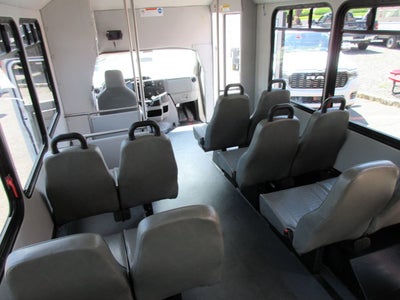 2015 Ford E350, 10 PASS, HANDICAP BUS E-350 Super Duty 138" DRW
