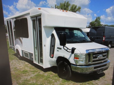 2015 Ford E350, 10 PASS, HANDICAP BUS E-350 Super Duty 138" DRW