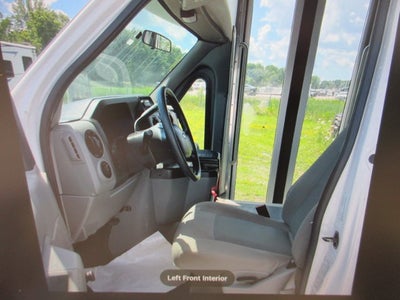 2015 Ford E350, 10 PASS, HANDICAP BUS E-350 Super Duty 138" DRW