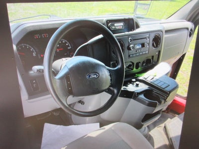 2015 Ford E350, 10 PASS, HANDICAP BUS E-350 Super Duty 138" DRW