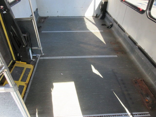 2014 Ford Econoline Commercial Cutaway BUS NO SEATS E-350 Super Duty 138" 5-Spd SRW