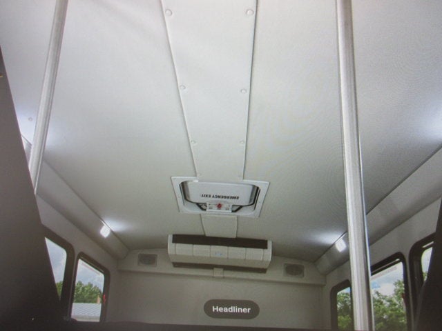 2022 Ford E-350, 14 PASSENGER SHUTTLE BUS E-350 SRW 138" WB