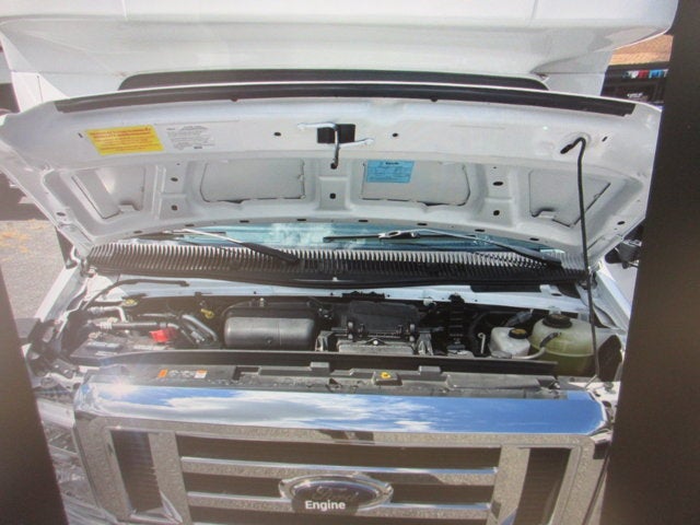 2022 Ford E-350, 14 PASSENGER SHUTTLE BUS E-350 SRW 138" WB