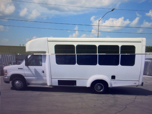 2019 Ford E-350 HANDICAP, PASSENGER BUS E-350 SRW 138" WB