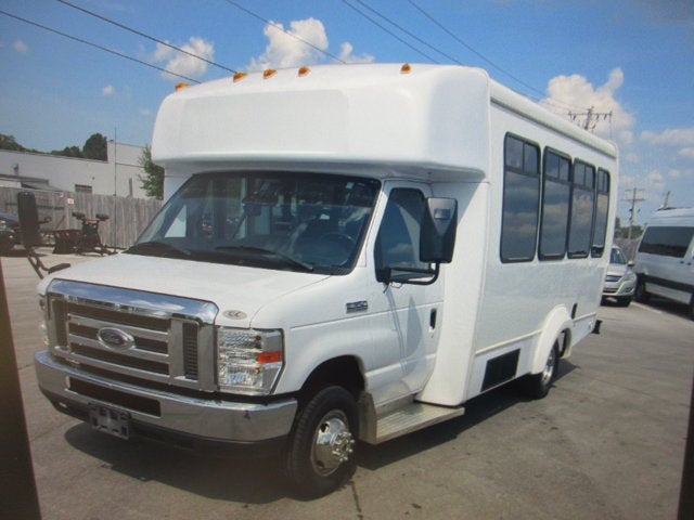 2019 Ford E-350 HANDICAP, PASSENGER BUS E-350 SRW 138" WB