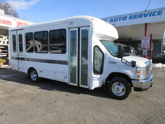 2017 Ford E-Series Cutaway E350, 12 PASSENGER BUS, HANDICAPPED BUS
