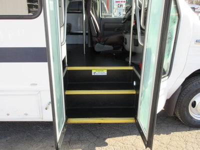 2017 Ford E-Series Cutaway E350, 12 PASSENGER BUS, HANDICAPPED BUS