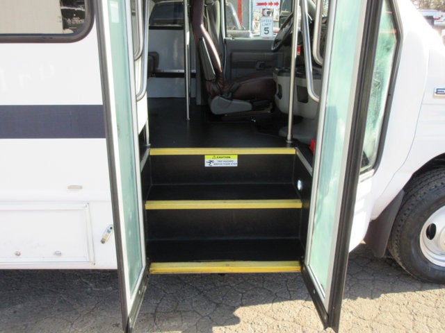 2017 Ford E-Series Cutaway E350, 12 PASSENGER BUS, HANDICAPPED BUS