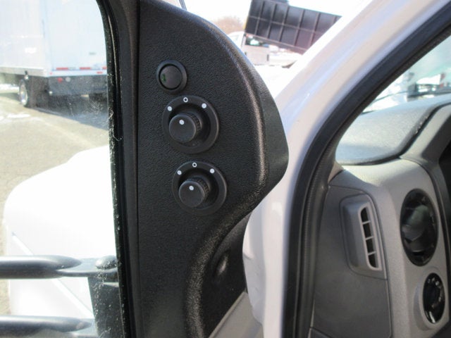 2017 Ford E-Series Cutaway E350, 12 PASSENGER BUS, HANDICAPPED BUS