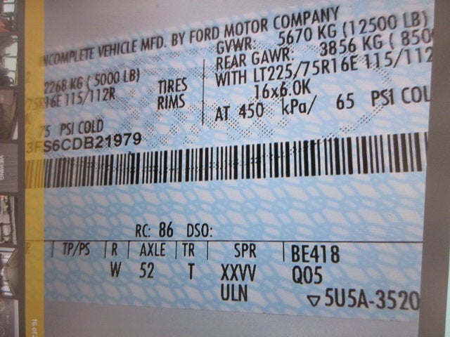 2012 Ford Econoline Commercial Cutaway 12 PASSENGER HANDICAPPED BUS