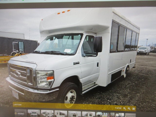 2012 Ford Econoline Commercial Cutaway 12 PASSENGER HANDICAPPED BUS