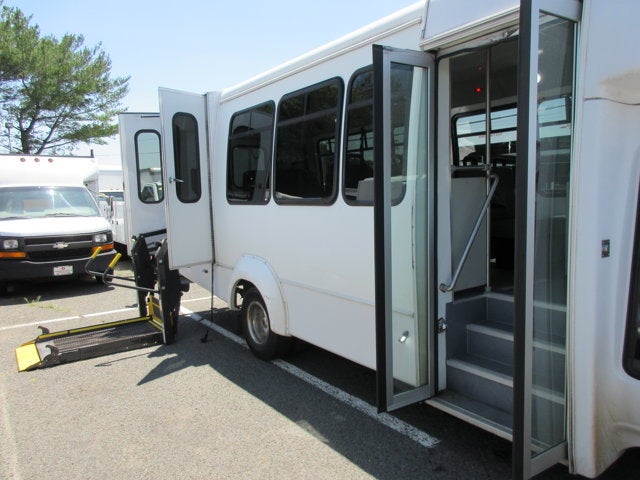 2019 Ford E-350, 12 PASS, HANDICAP BUS E-350 SRW 138" WB