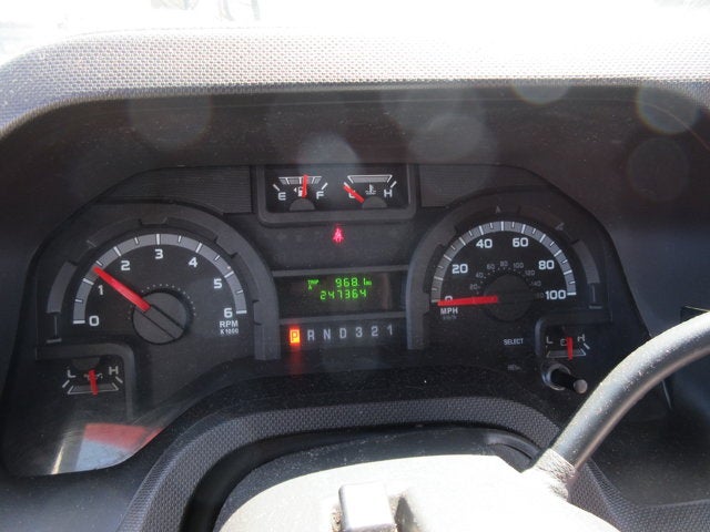 2013 Ford Econoline Commercial Cutaway E-350 Super Duty 138" 5-Spd SRW