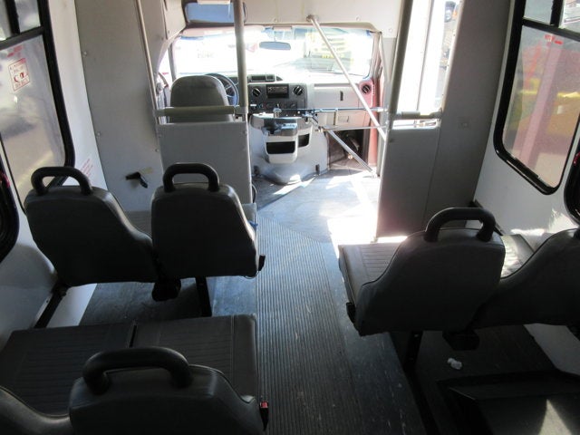 2013 Ford Econoline Commercial Cutaway E-350 Super Duty 138" 5-Spd SRW