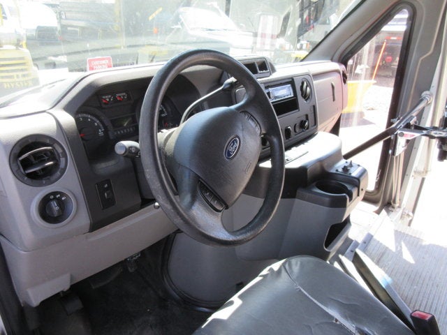 2013 Ford Econoline Commercial Cutaway E-350 Super Duty 138" 5-Spd SRW