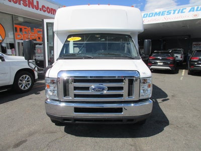 2017 Ford E-350, 12 PASSENGER HANDICAP BUS E-350 DRW 138" WB