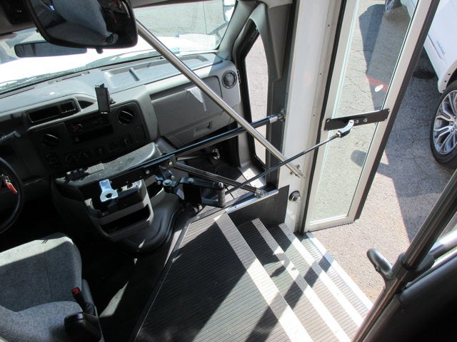 2017 Ford E-350, 12 PASSENGER HANDICAP BUS E-350 DRW 138" WB