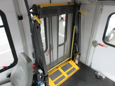 2018 Ford TRANSIT 350, 6 PASS, HANDICAP BUS T-350 DRW 138" WB 10360 GVWR